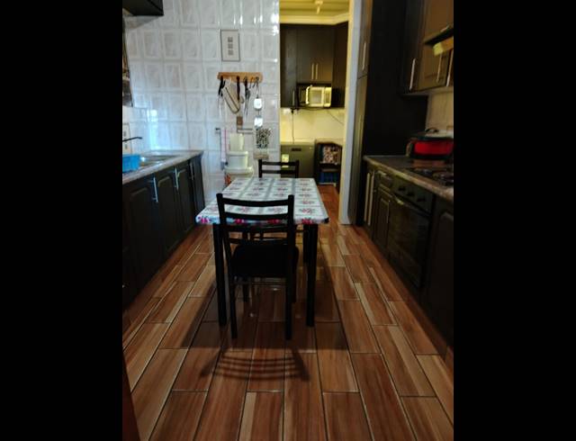 3 BEDROOM FREEHOLD FOR SALE IN DURNACOL